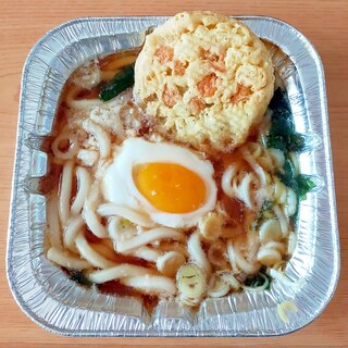 海老天と卵の鍋焼きうどん